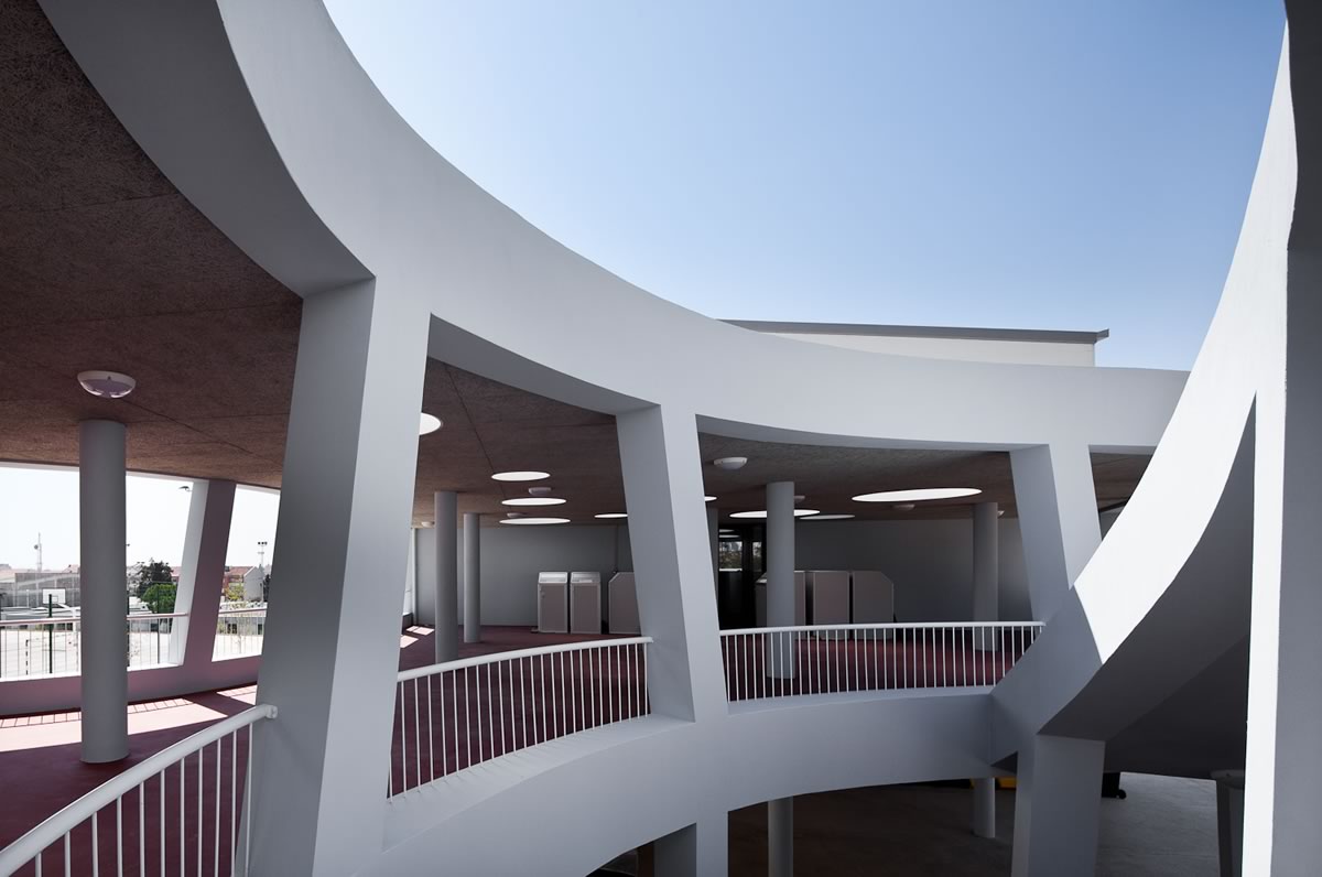 Escola Secundária Rafael Bordalo Pinheiro — imagem 7