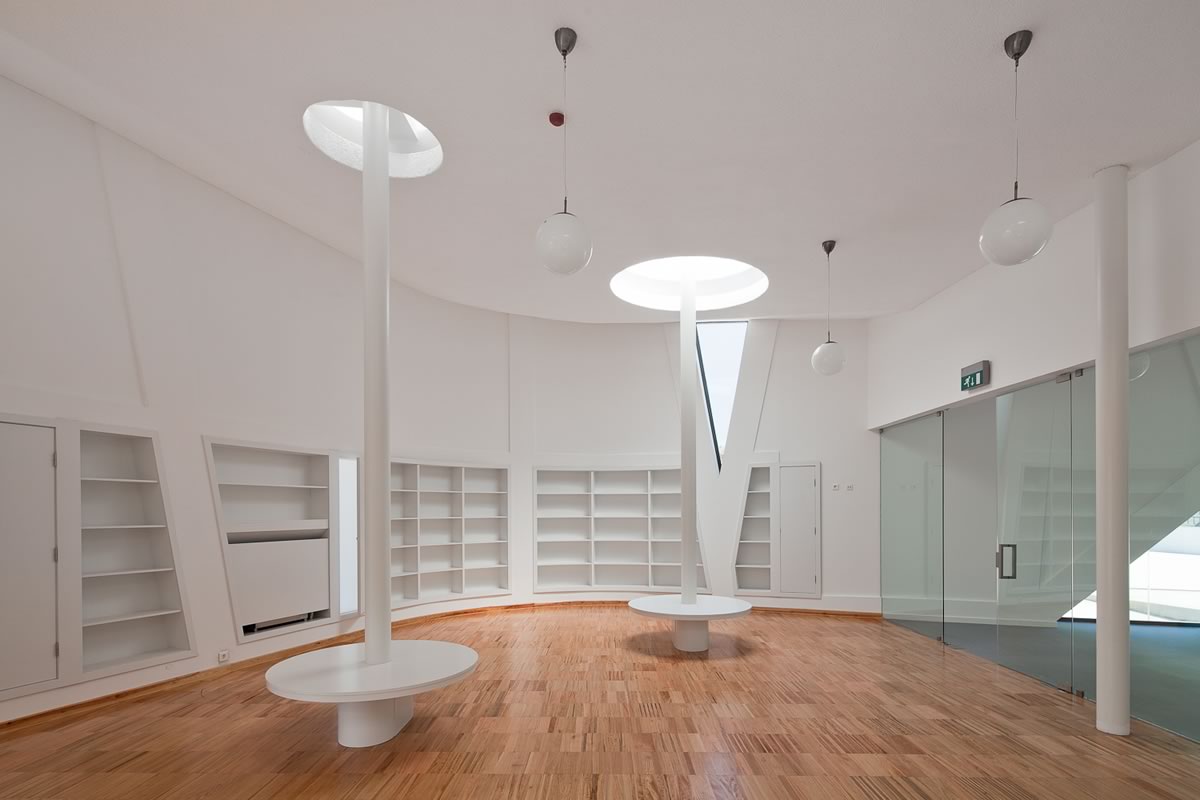 Escola Secundária Rafael Bordalo Pinheiro — imagem 9